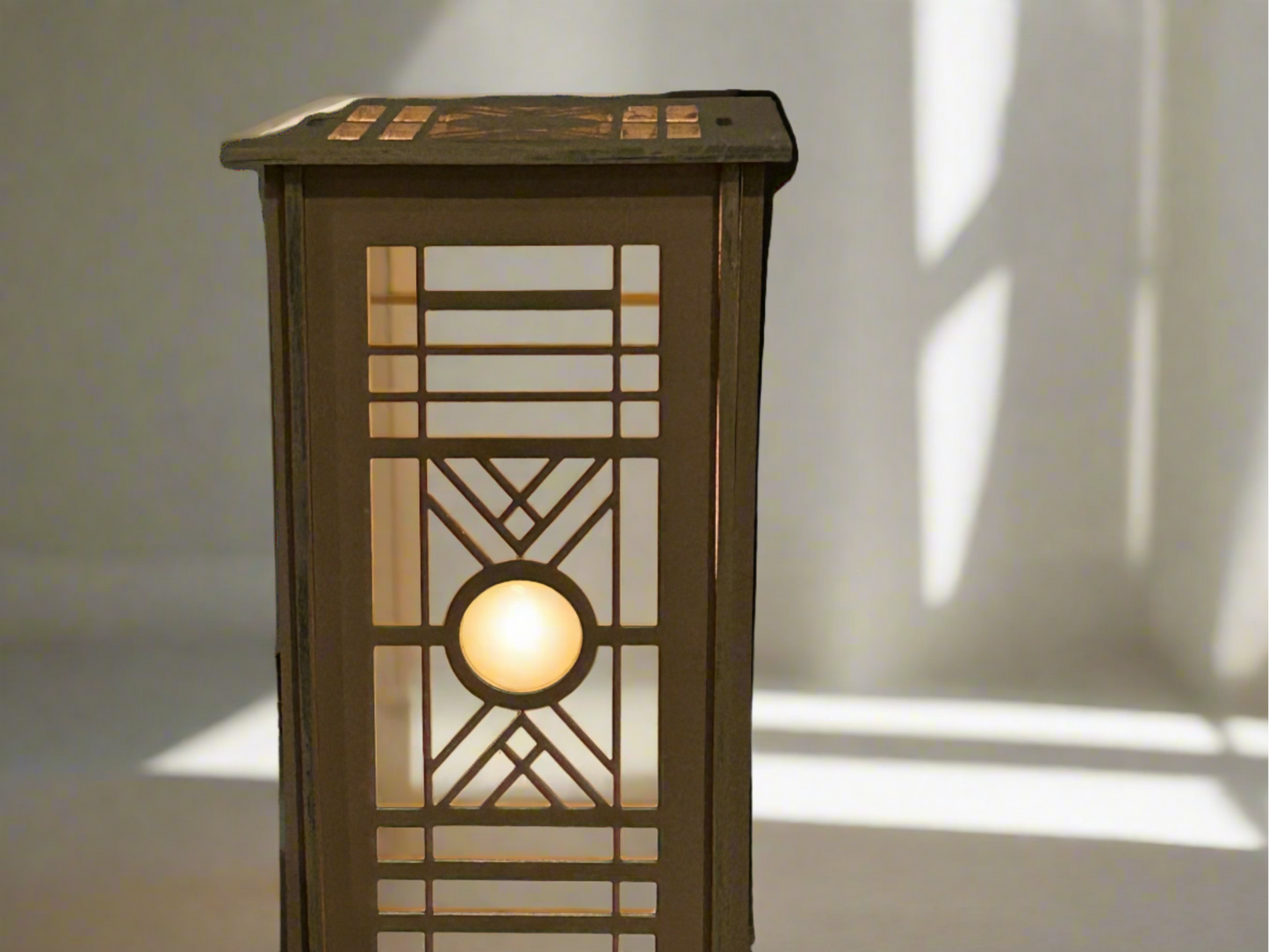 Table Lantern - Lighted